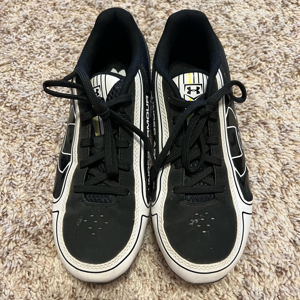 Black Under Armour Cleats